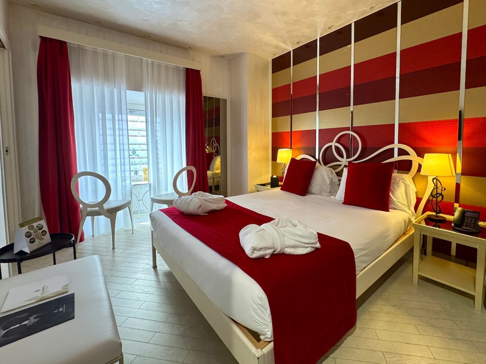 Hotel Caravita — Hotel rooms in Rome, Lazio