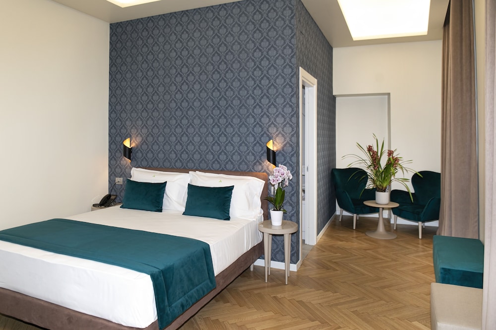 Hotel Caravita — Hotel rooms in Rome, Lazio