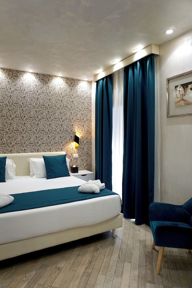 Hotel Caravita — Hotel rooms in Rome, Lazio