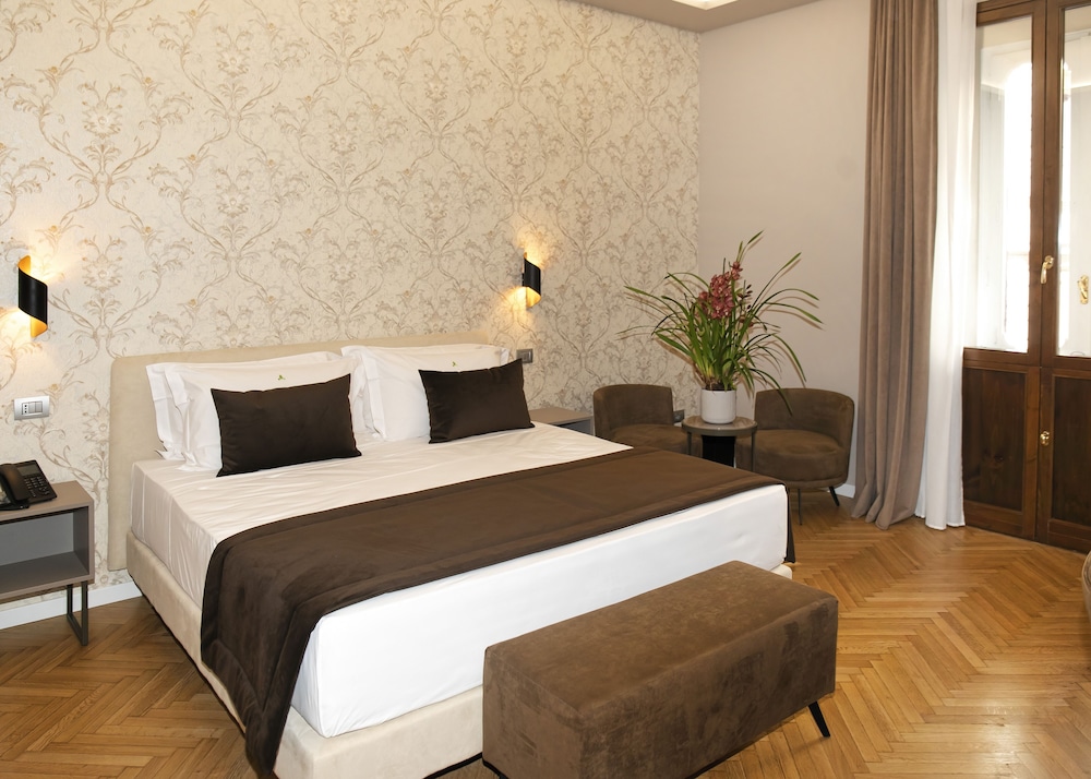 Hotel Caravita — Hotel rooms in Rome, Lazio