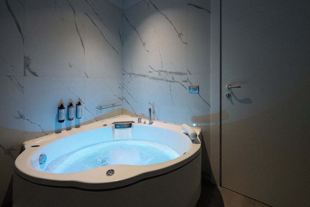 Hotel Caravita — Spa in Rome, Lazio