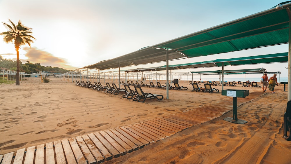 Royal Atlantis Beach — Beach in Side
