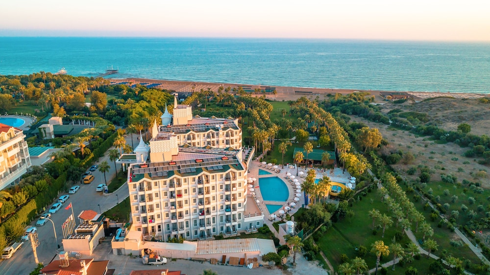 Royal Atlantis Beach — Main photo in Side
