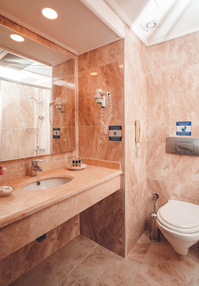 Royal Atlantis Beach — Hotel rooms in Side
