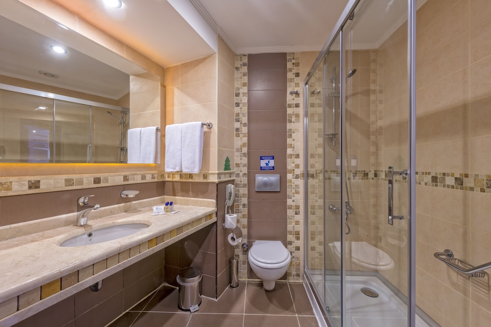 Royal Atlantis Beach — Hotel rooms in Side