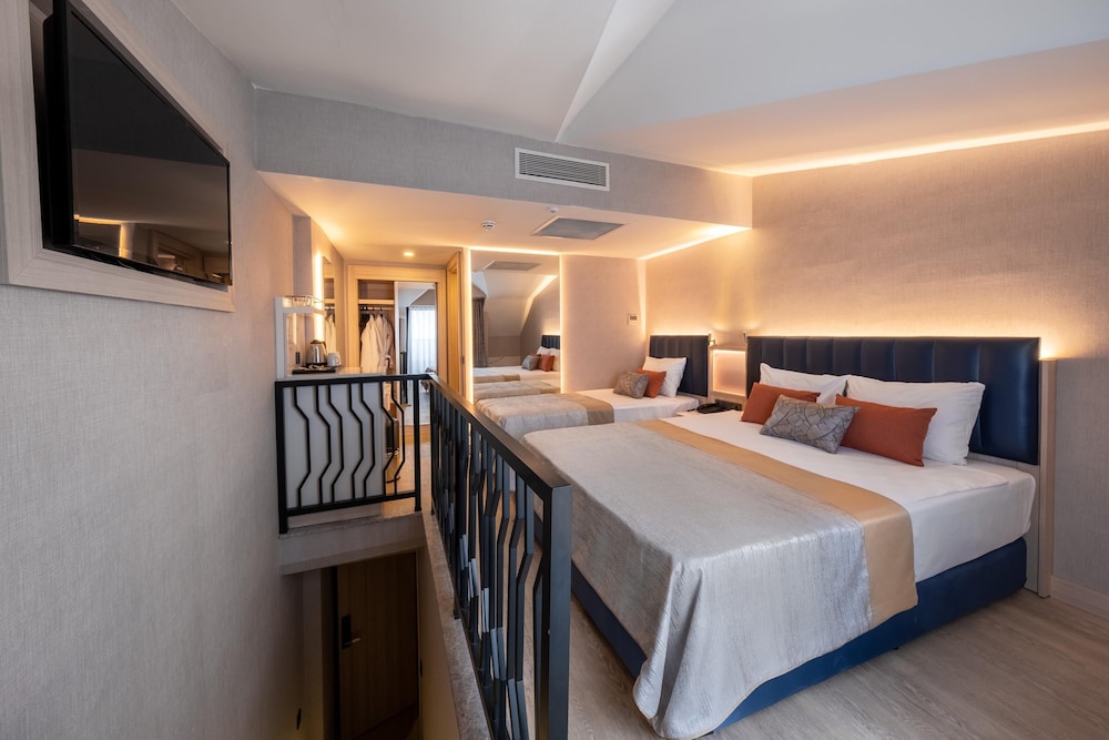 Lago Hotel — Rooms in Side