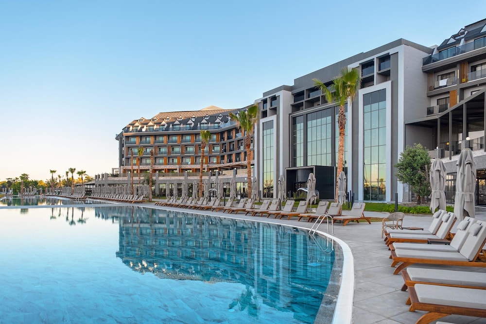 Lago Hotel — Outdoor in Side