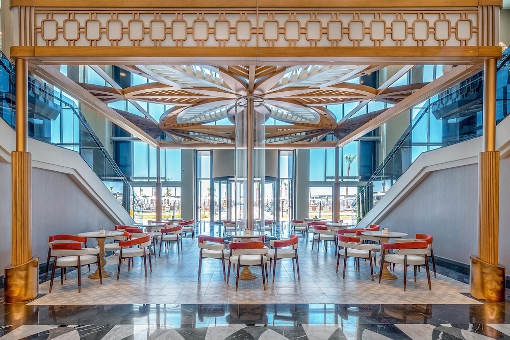 Lago Hotel — Restaurant in Side