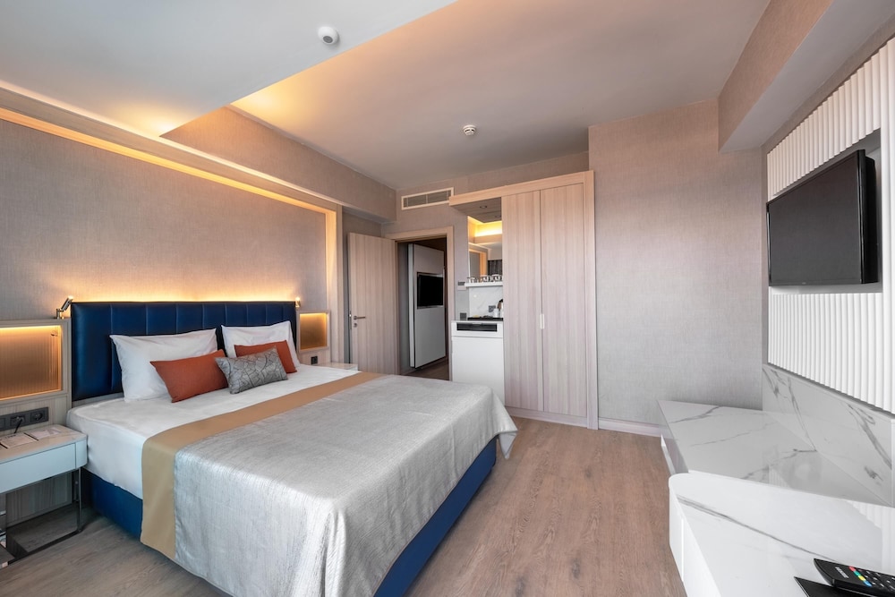 Lago Hotel — Rooms in Side