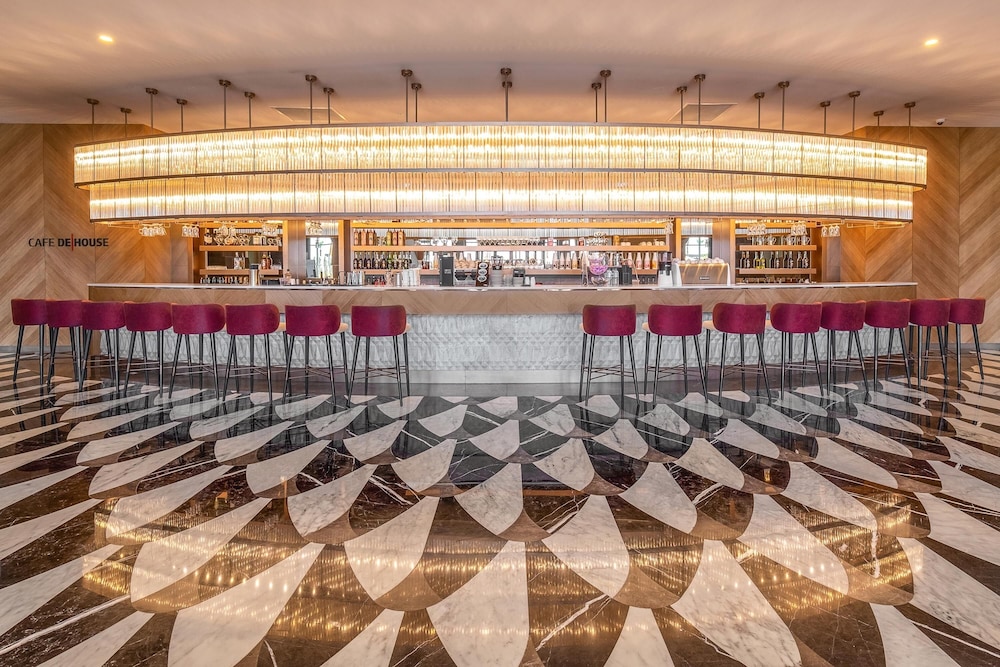 Lago Hotel — Restaurant in Side