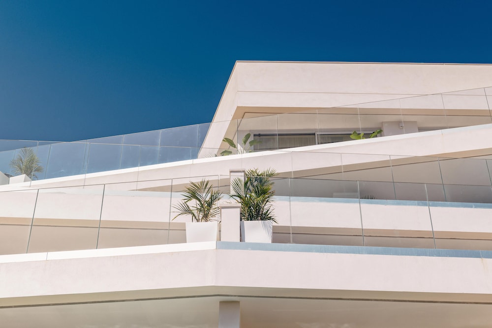 Grand Horizon Luxury Boutique Suites — Hotel building in Puerto Rico, Canary Islands