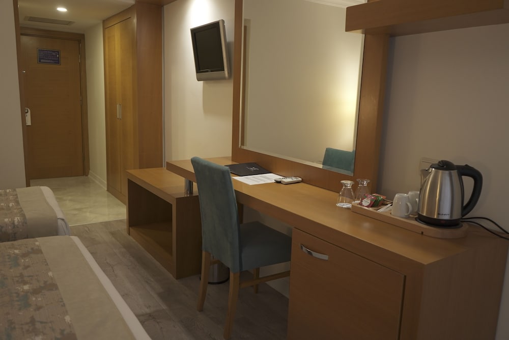 Sırma Hotel — Hotel rooms in Side