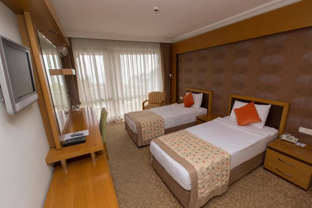 Sırma Hotel — Hotel rooms in Side