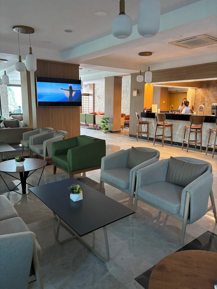 Sırma Hotel — Hotel rooms in Side