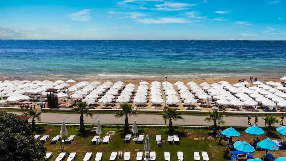 Sırma Hotel — Beach in Side