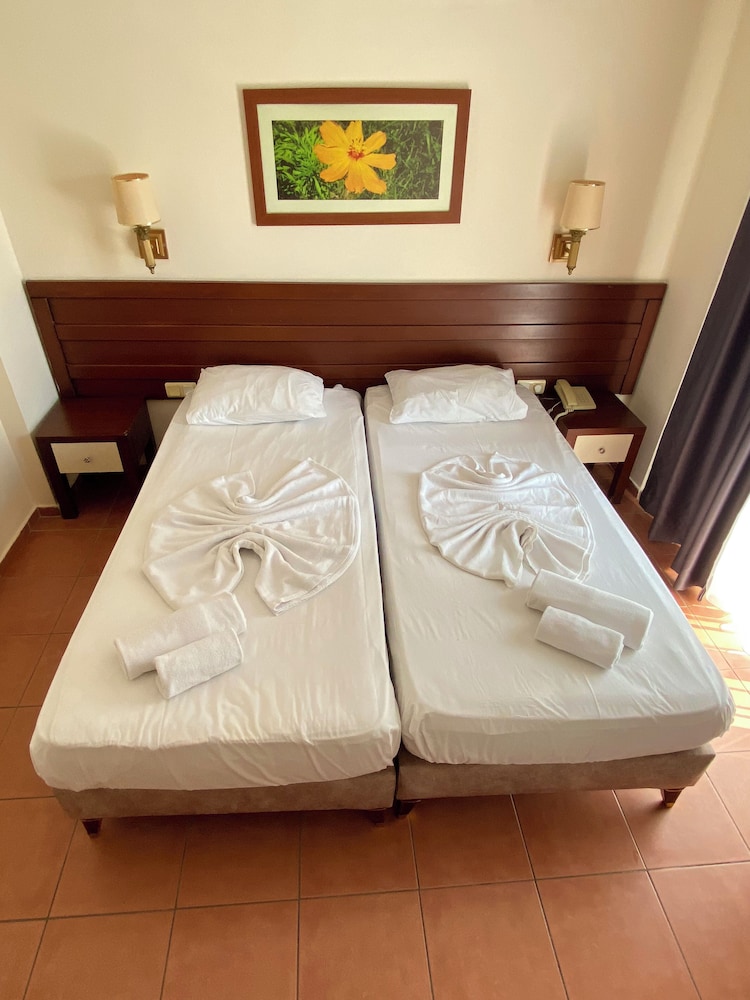 Lemas Suite Hotel — Hotel rooms in Side