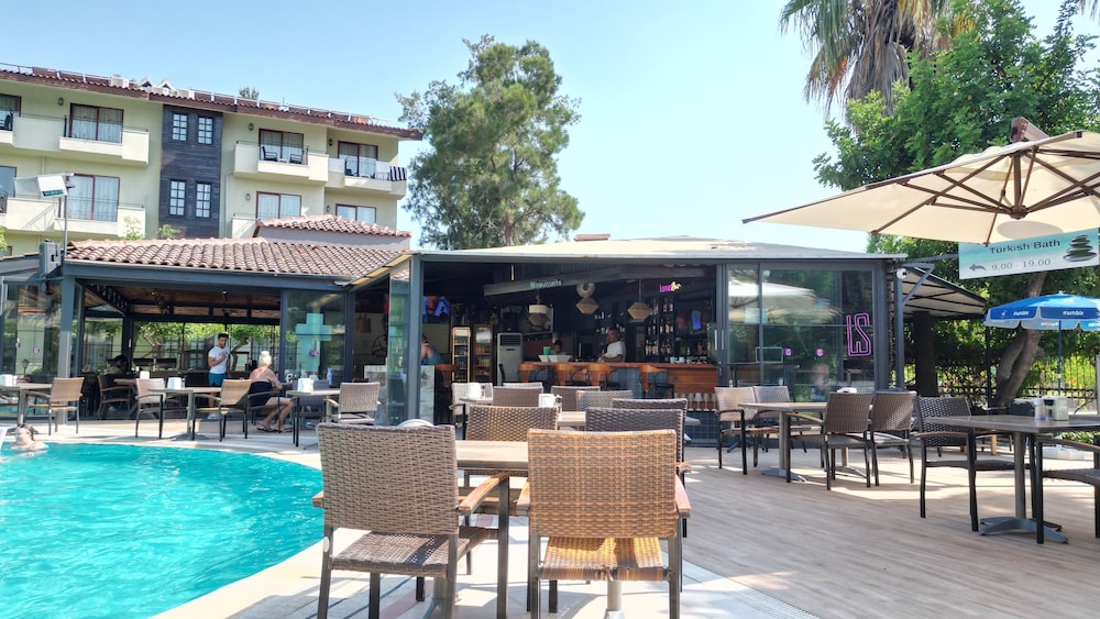 Lemas Suite Hotel — Restaurant & bars in Side