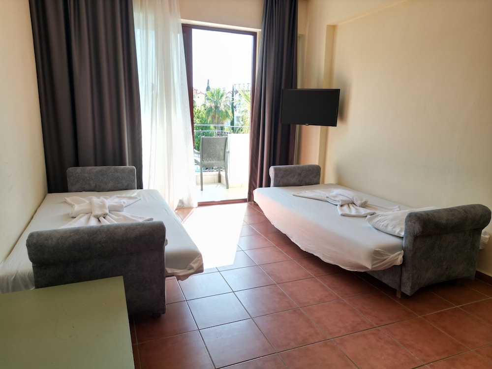 Lemas Suite Hotel — Hotel rooms in Side