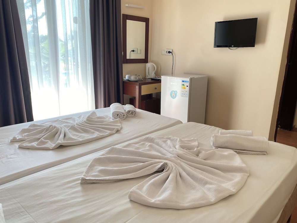 Lemas Suite Hotel — Hotel rooms in Side