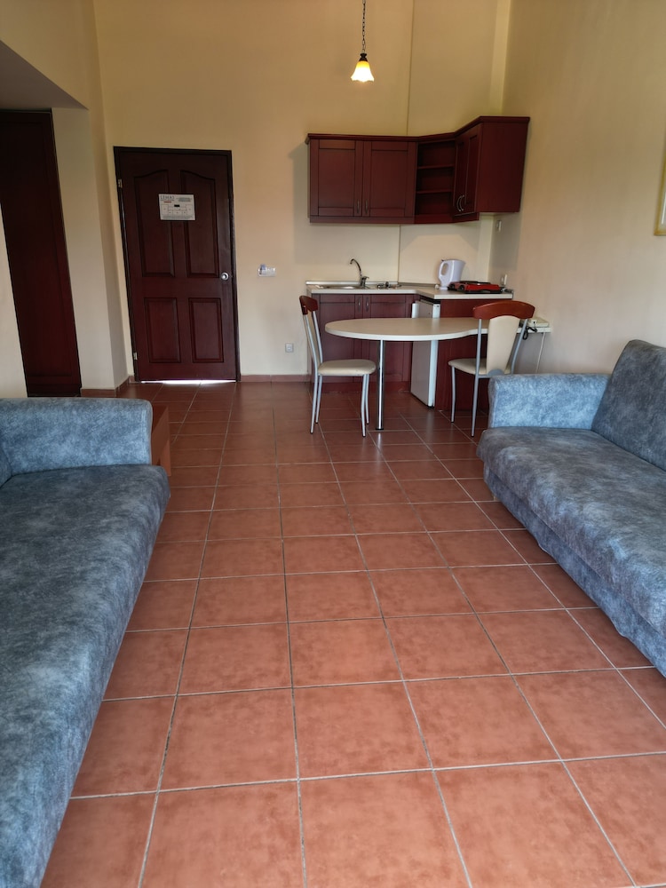 Lemas Suite Hotel — Hotel rooms in Side