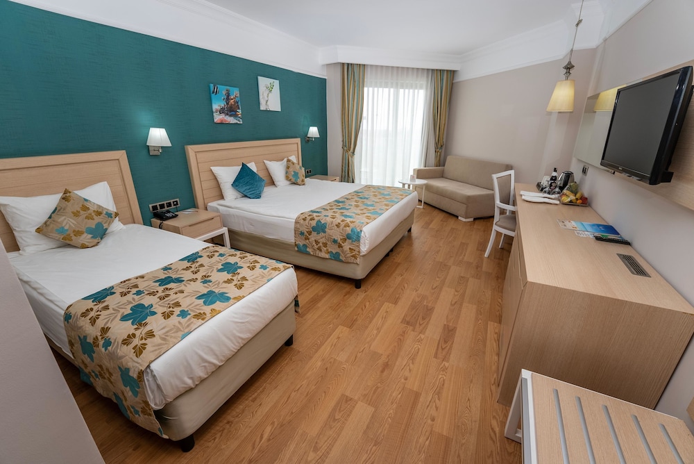 Linda Sunny Beach Hotel & Spa-Ultra All Inclusive — Hotel rooms in Side