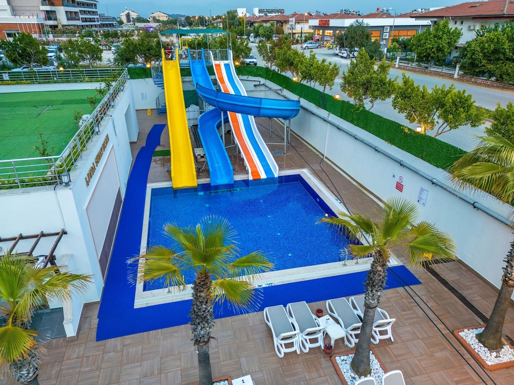 Linda Sunny Beach Hotel & Spa-Ultra All Inclusive — Swimming pool in Side