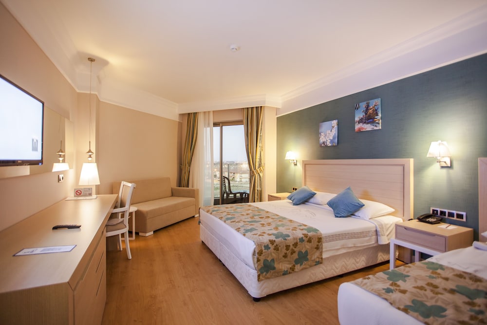 Linda Sunny Beach Hotel & Spa-Ultra All Inclusive — Hotel rooms in Side