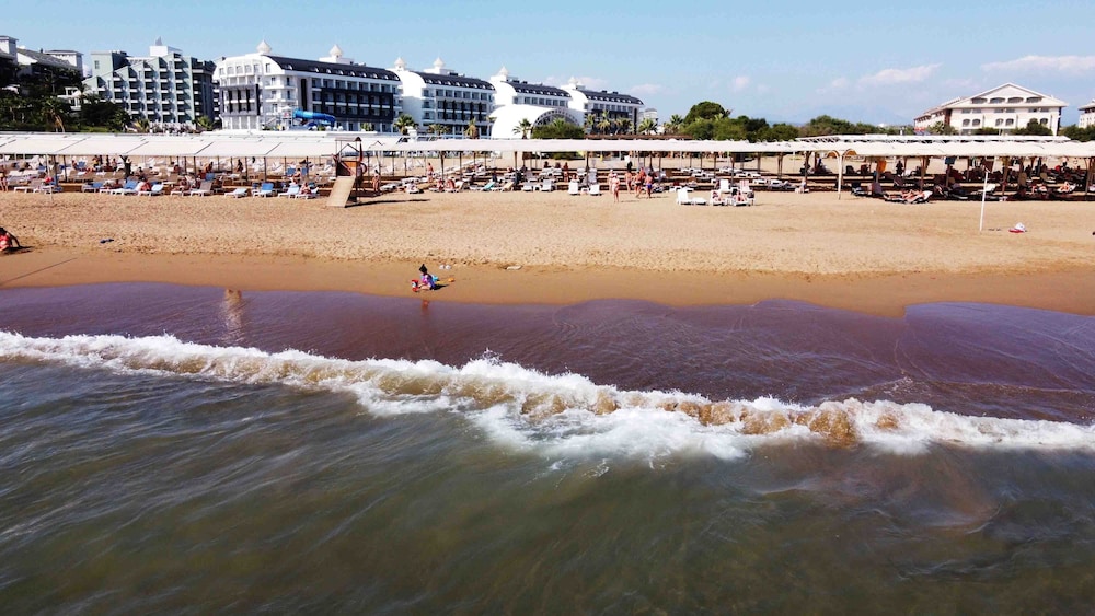 Linda Sunny Beach Hotel & Spa-Ultra All Inclusive — Beach in Side