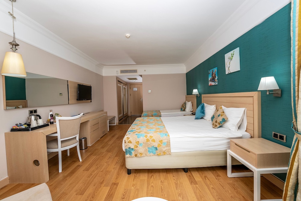Linda Sunny Beach Hotel & Spa-Ultra All Inclusive — Hotel rooms in Side