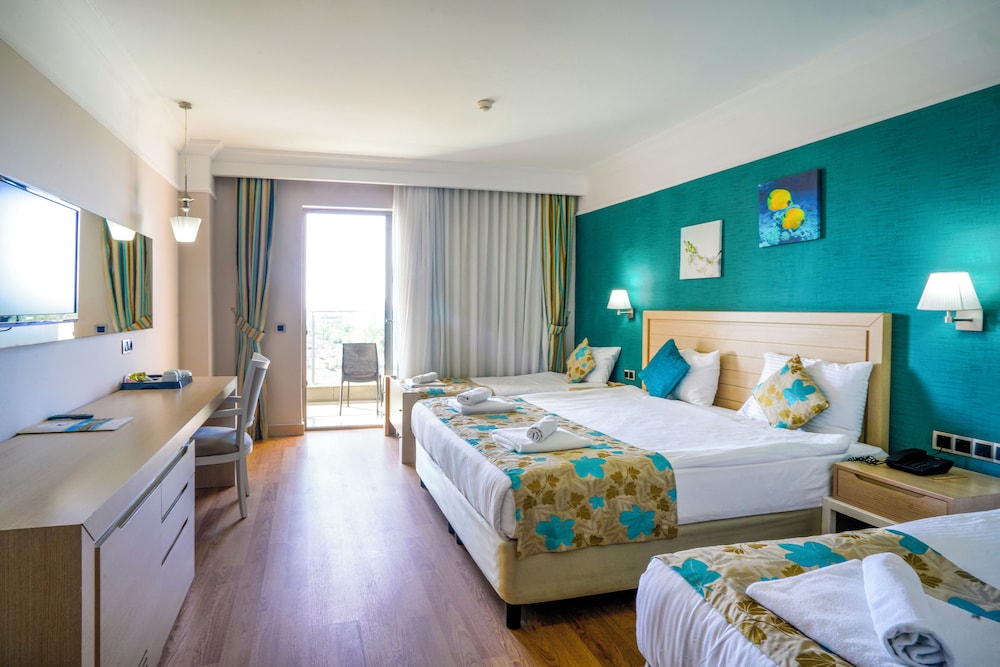 Linda Sunny Beach Hotel & Spa-Ultra All Inclusive — Hotel rooms in Side