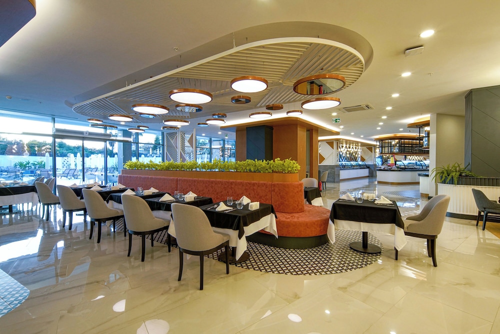Side Stella Elite Resort & Spa 16 Plus - Ultra All Inclusive — Restaurant & bars in Side