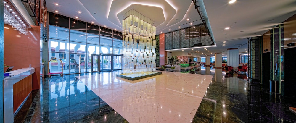 Side Stella Elite Resort & Spa 16 Plus - Ultra All Inclusive — Hotel building in Side