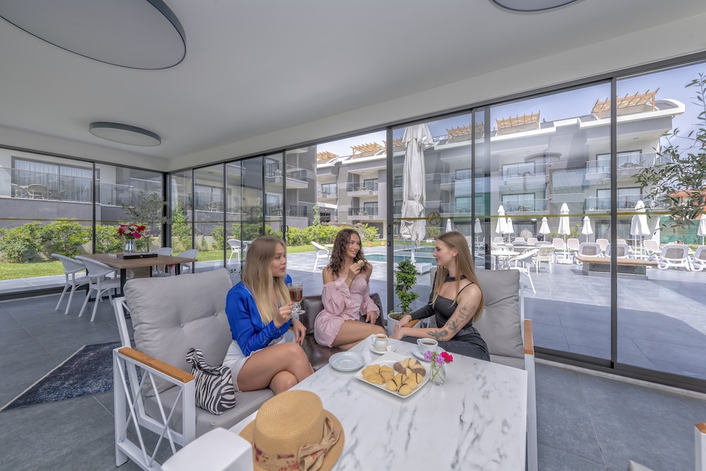 A Suite Side — Restaurant & bars in Side