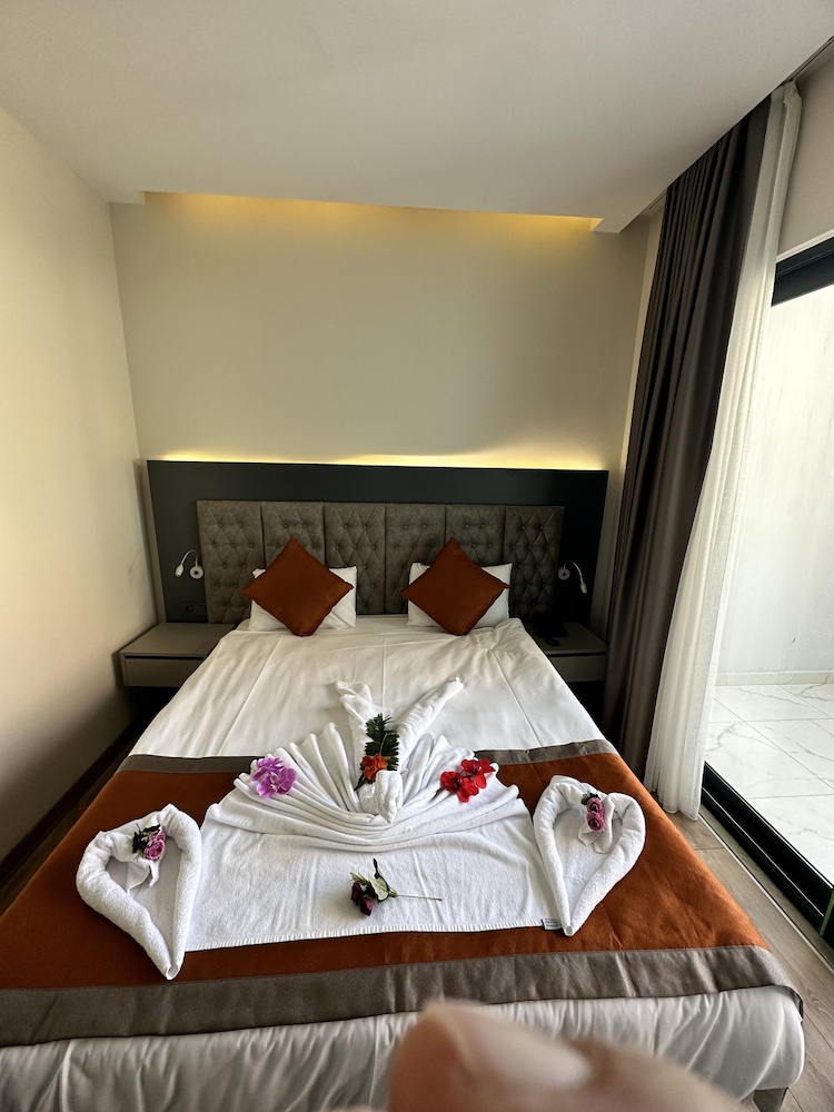 Side Golden Rock Hotel 16+ Adults Only — Hotel rooms in Side