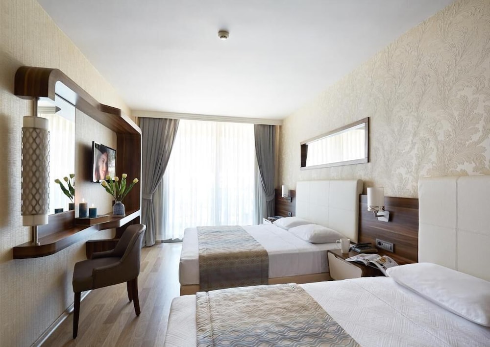 Emre Beach & Emre Hotel — Hotel rooms in Marmaris, Mugla