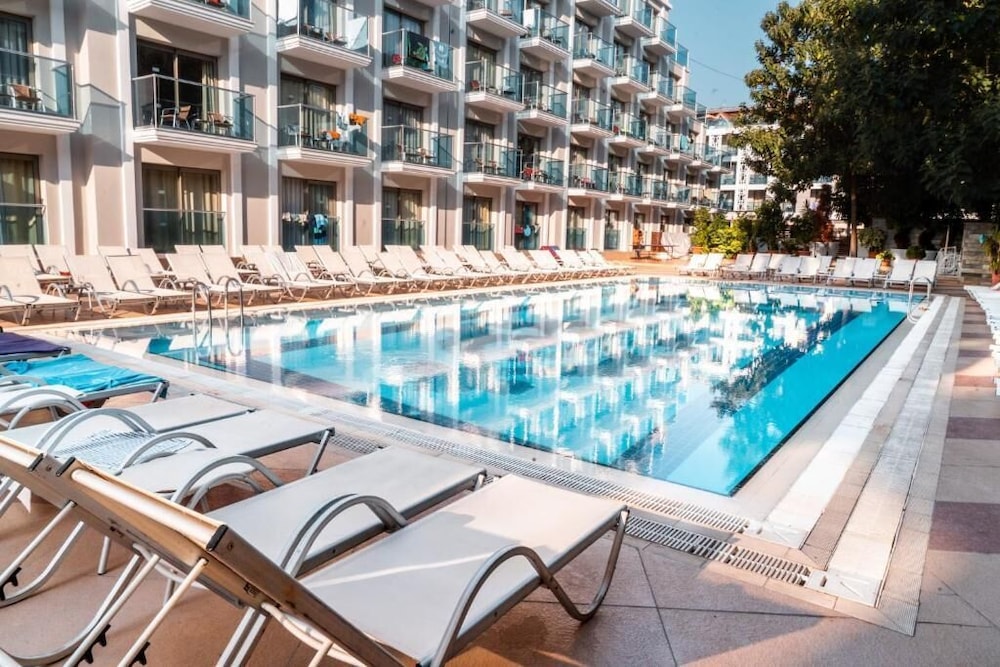 Emre Beach & Emre Hotel — Swimming pool in Marmaris, Mugla
