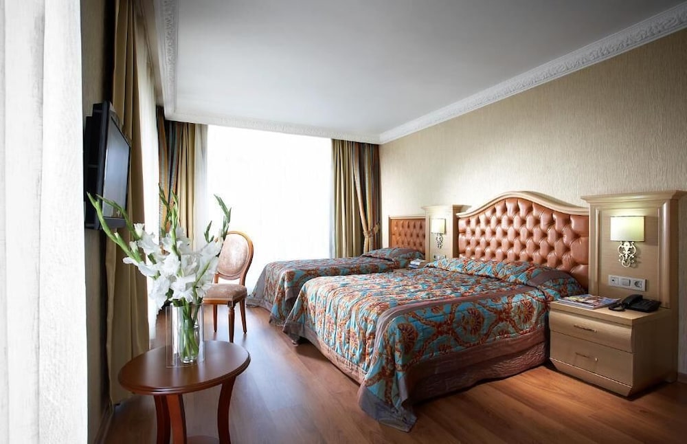 Emre Beach & Emre Hotel — Hotel rooms in Marmaris, Mugla