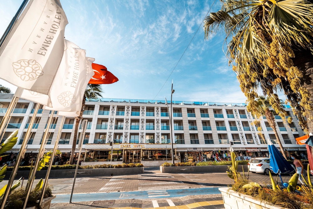 Emre Beach & Emre Hotel — Hotel building in Marmaris, Mugla