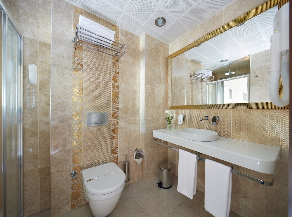 Emre Beach & Emre Hotel — Hotel rooms in Marmaris, Mugla