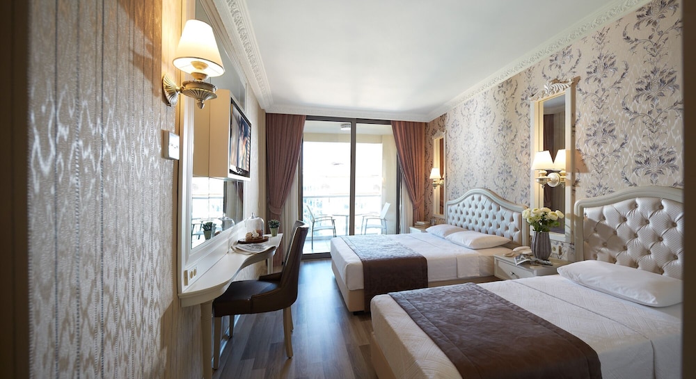 Emre Beach & Emre Hotel — Hotel rooms in Marmaris, Mugla