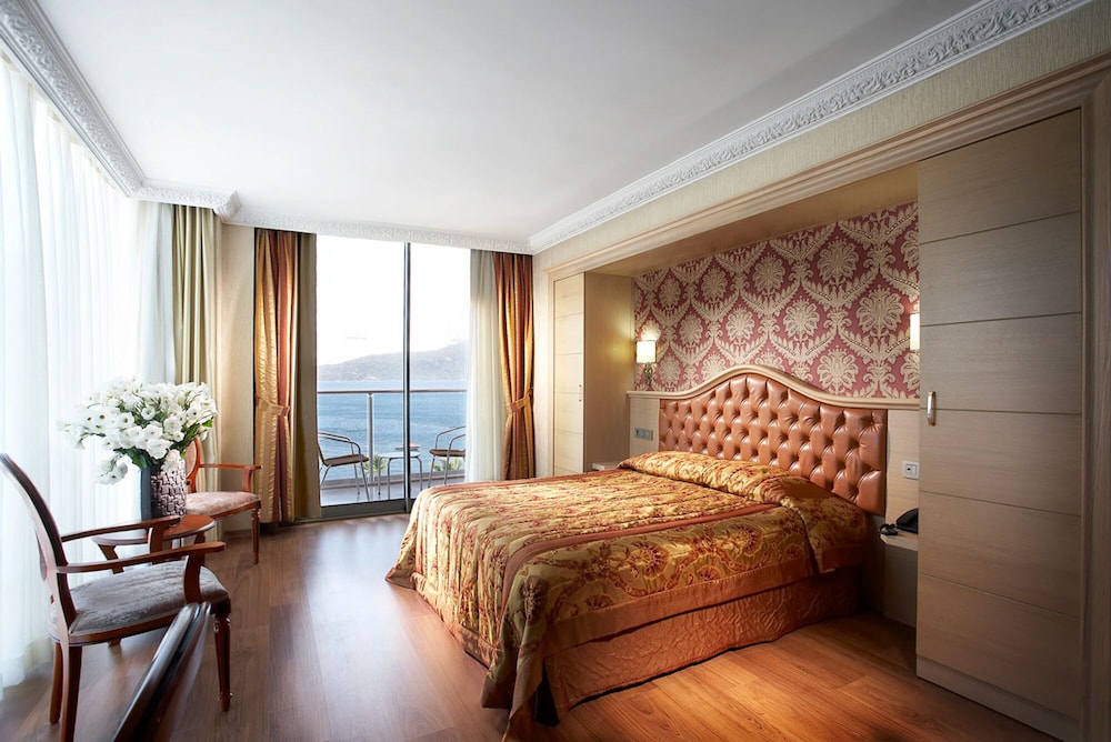 Emre Beach & Emre Hotel — Hotel rooms in Marmaris, Mugla