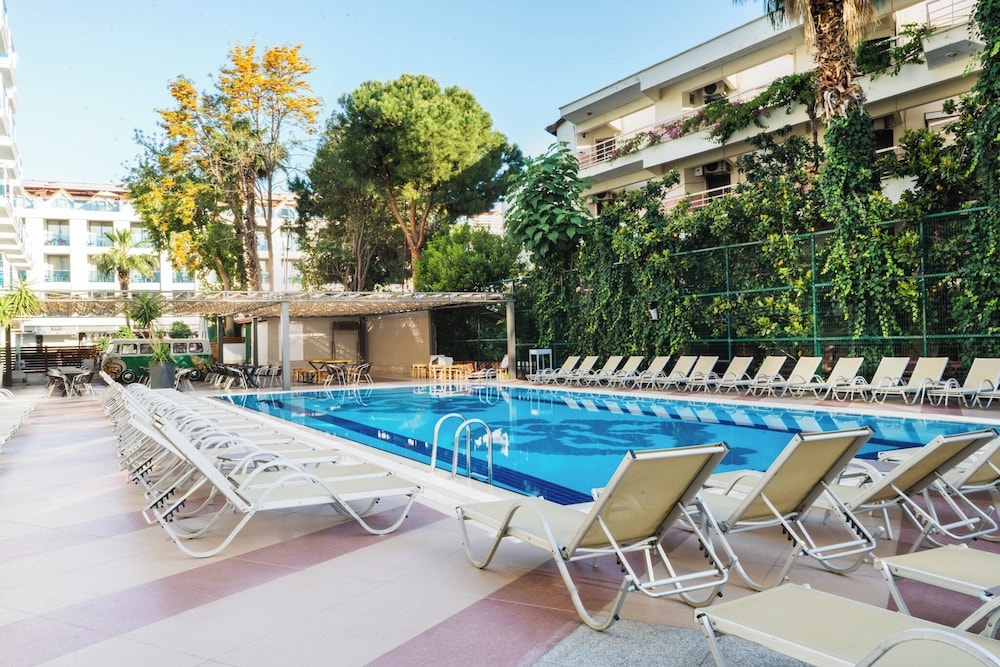 Emre Beach & Emre Hotel — Swimming pool in Marmaris, Mugla