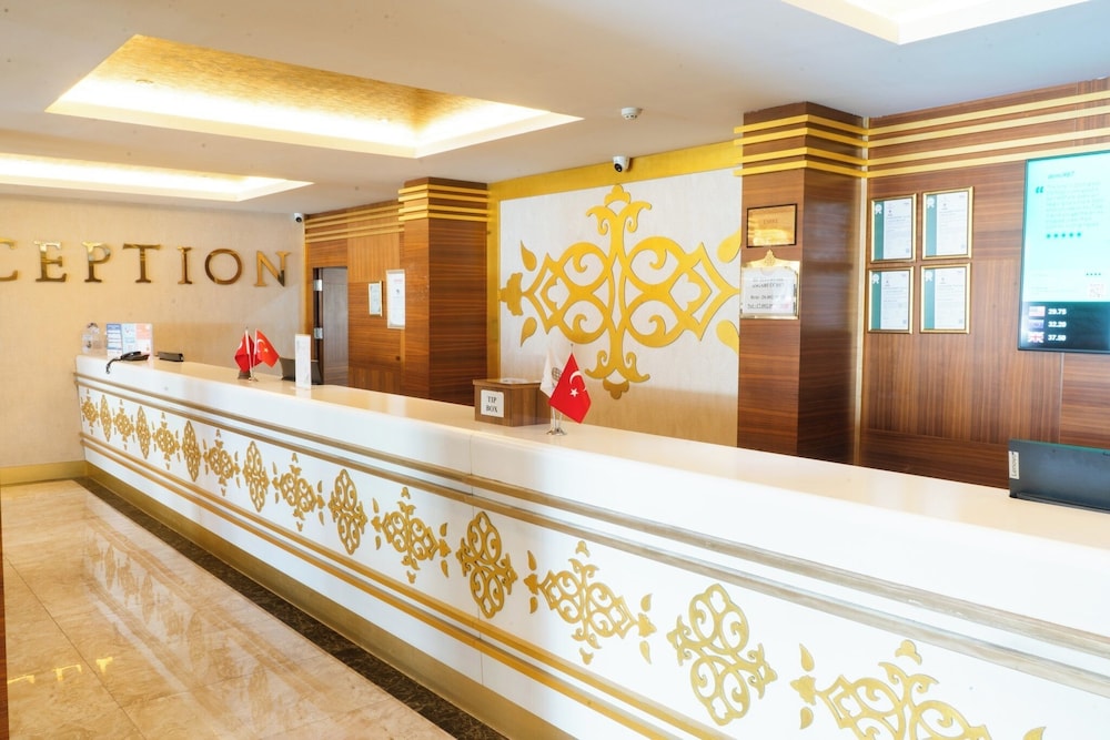 Emre Beach & Emre Hotel — Hotel building in Marmaris, Mugla