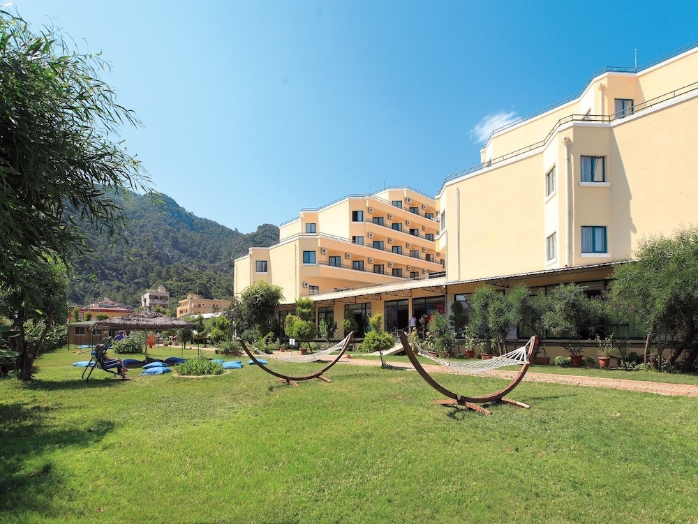 Idas Club Hotel — Hotel building in İçmeler, Mugla
