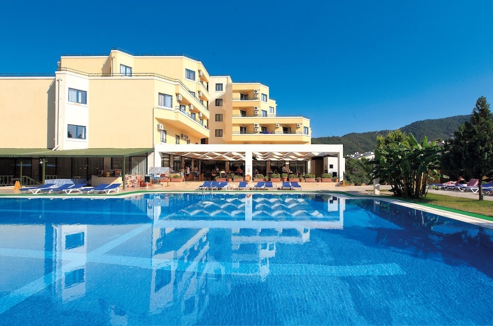 Idas Club Hotel — Main photo in İçmeler, Mugla