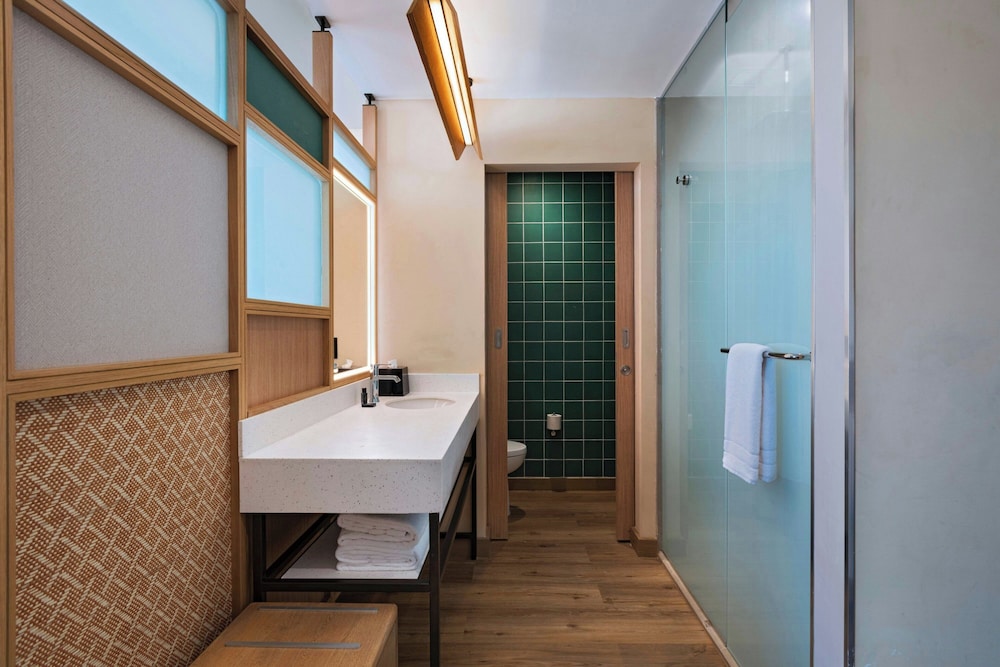 Aloft by Marriott Playa del Carmen — Hotel rooms in Playa del Carmen, Quintana Roo