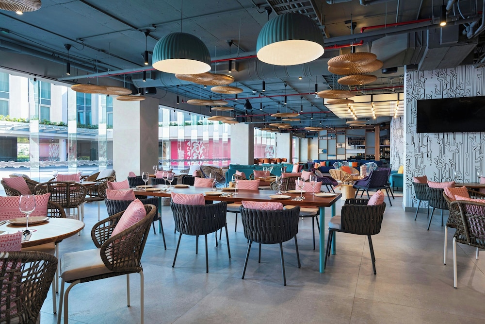 Aloft by Marriott Playa del Carmen — Restaurant & bars in Playa del Carmen, Quintana Roo
