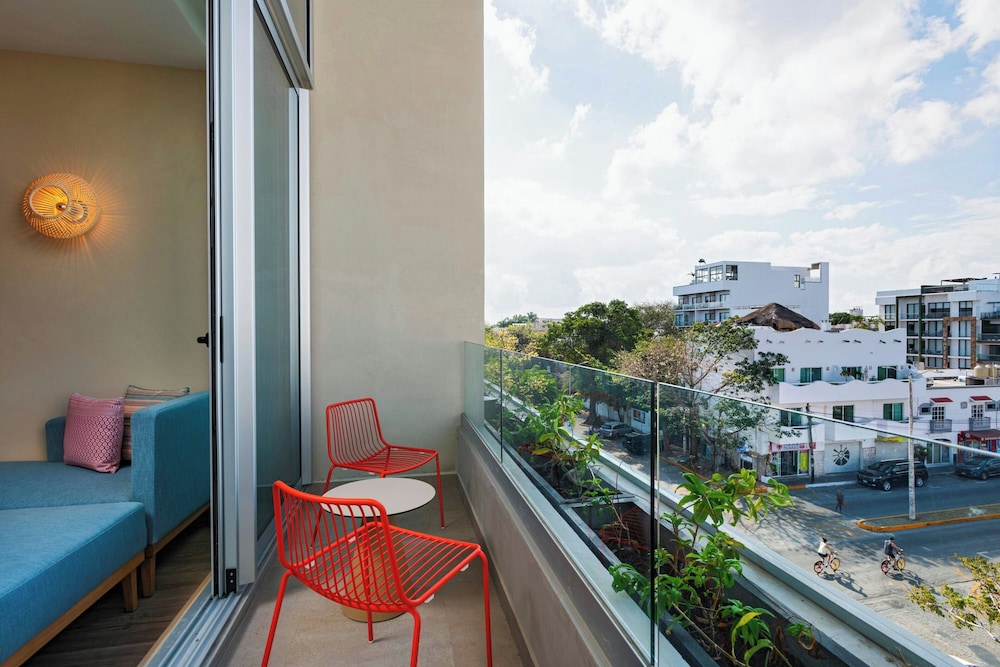 Aloft by Marriott Playa del Carmen — Hotel rooms in Playa del Carmen, Quintana Roo