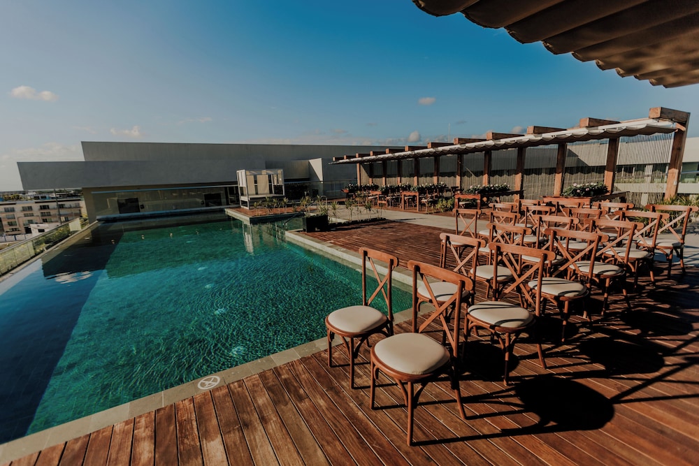 Aloft by Marriott Playa del Carmen — Swimming pool in Playa del Carmen, Quintana Roo