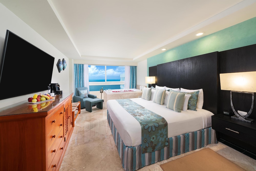 The Sens Cancun By Oasis — Hotel rooms in Cancun, Quintana Roo